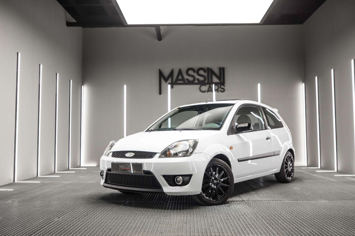 FORD Fiesta 1.6 TDCi Sport...