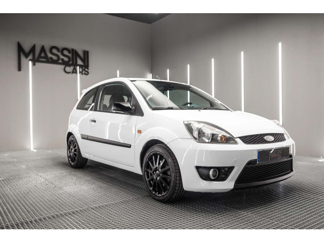 FORD Fiesta 1.6 TDCi Sport Coupe