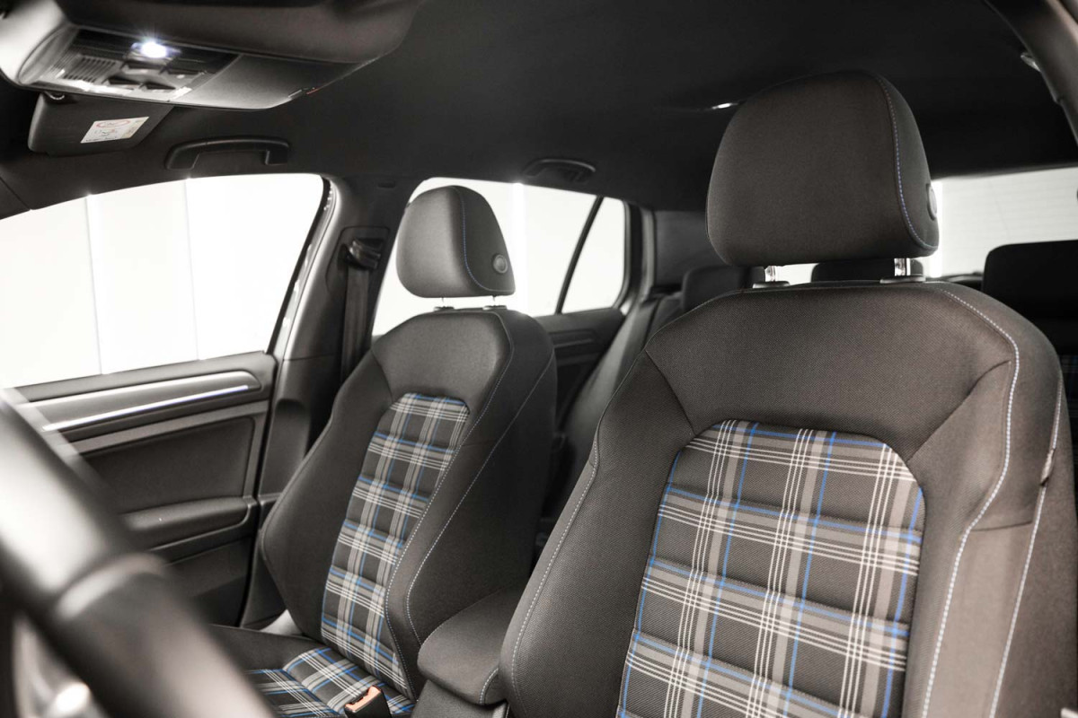 VOLKSWAGEN Golf GTE 1.4 TSI... 2