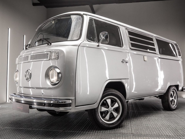 VOLKSWAGEN CALIFORNIA T2