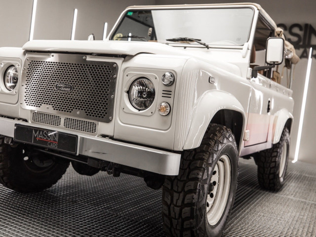 LAND ROVER Defender 90 2.5 TD5 Pick Up S
