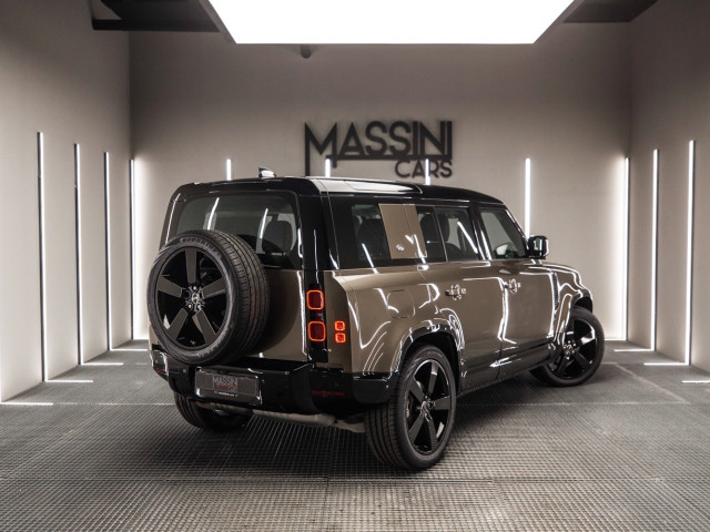 LAND ROVER Defender 3.0 D200 HSE 110 Auto 4WD MHEV