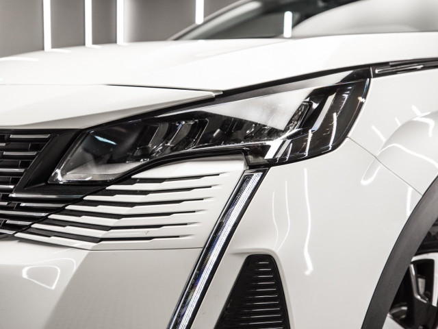 PEUGEOT 3008 Hybrid 225 eEAT8 Allure Pack