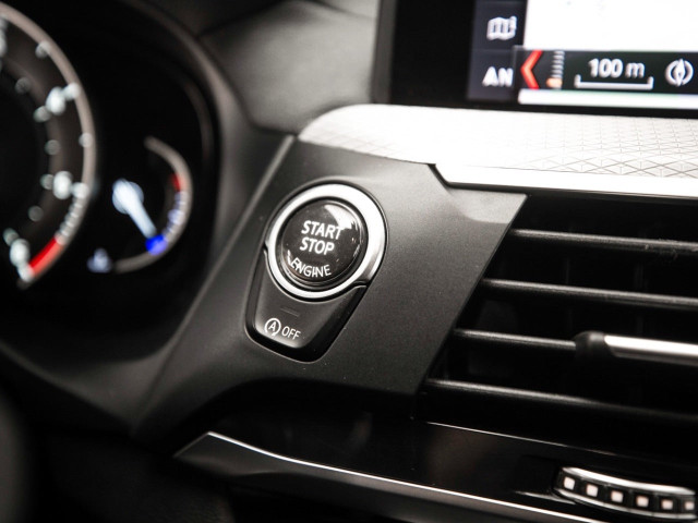 BMW X4 M40d