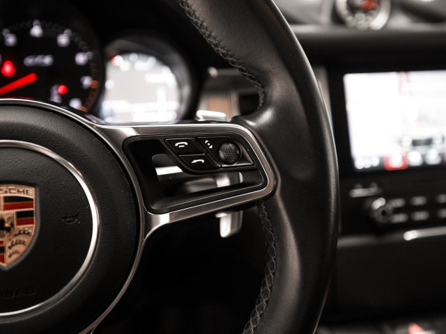 PORSCHE Macan GTS