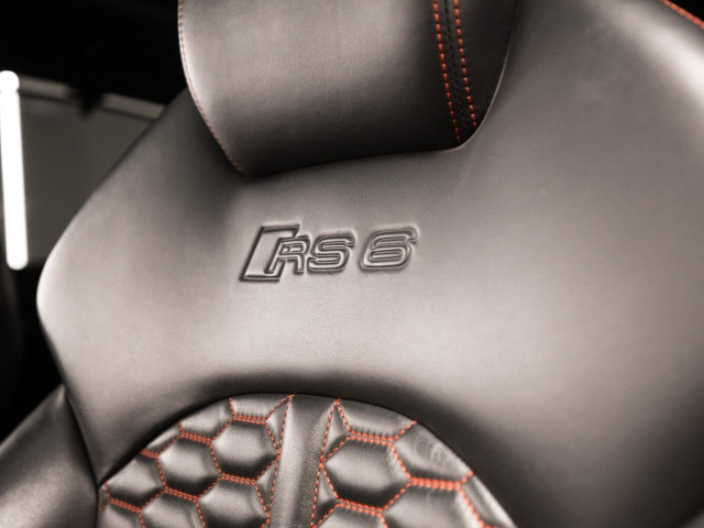 AUDI A6 RS 6 4.0 TFSI quattro tiptronic Avant