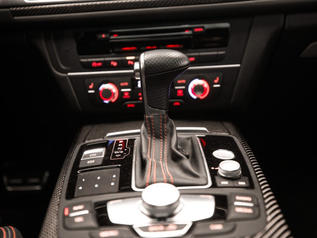 AUDI A6 RS 6 4.0 TFSI quattro tiptronic Avant