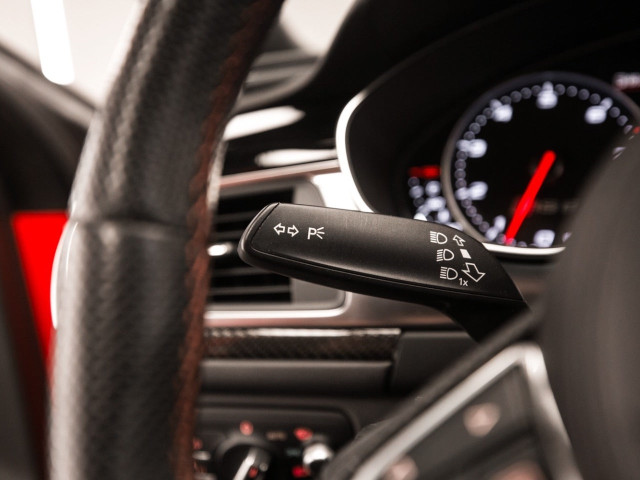 AUDI A6 RS 6 4.0 TFSI quattro tiptronic Avant