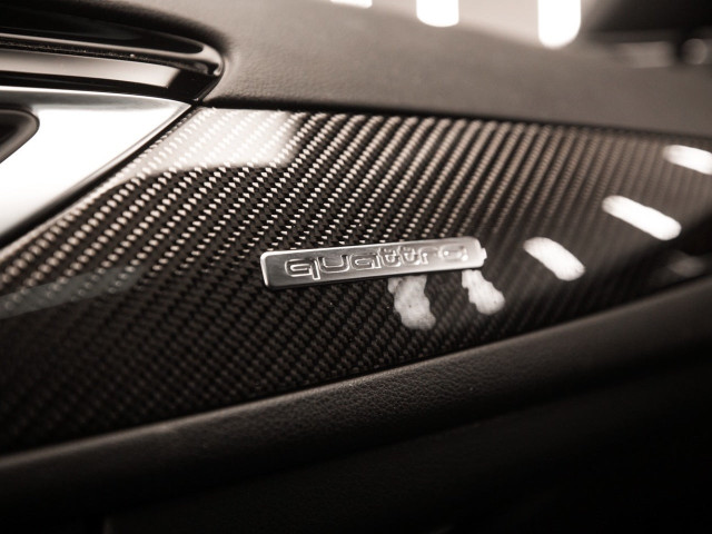 AUDI A6 RS 6 4.0 TFSI quattro tiptronic Avant