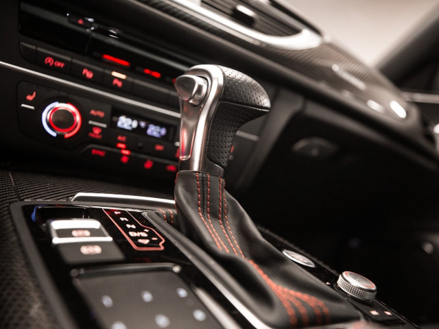 AUDI A6 RS 6 4.0 TFSI quattro tiptronic Avant