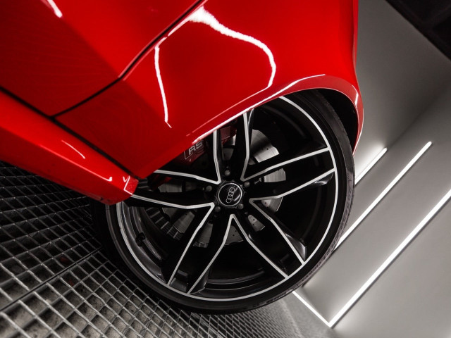 AUDI A6 RS 6 4.0 TFSI quattro tiptronic Avant