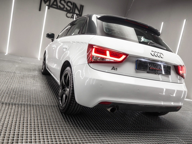 AUDI A1 Sportback 1.6 TDI 90cv S tronic Ambition