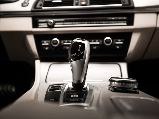 BMW Serie 5 518d Touring