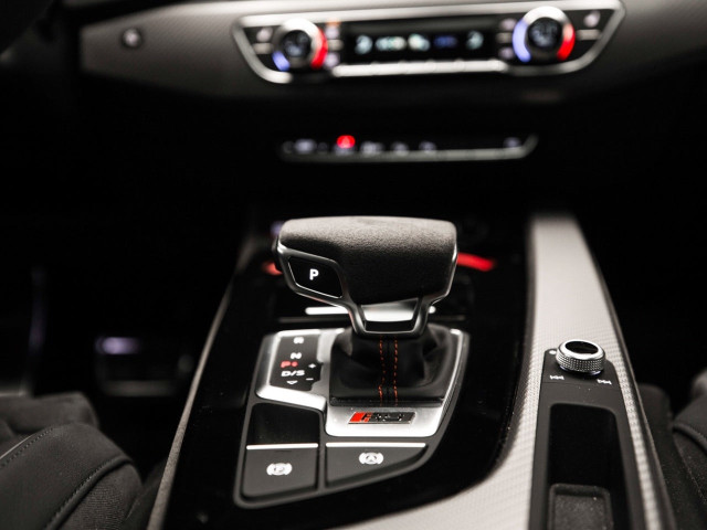 AUDI A4 RS4 Avant Competit Plus TFS 331 kW tiptr