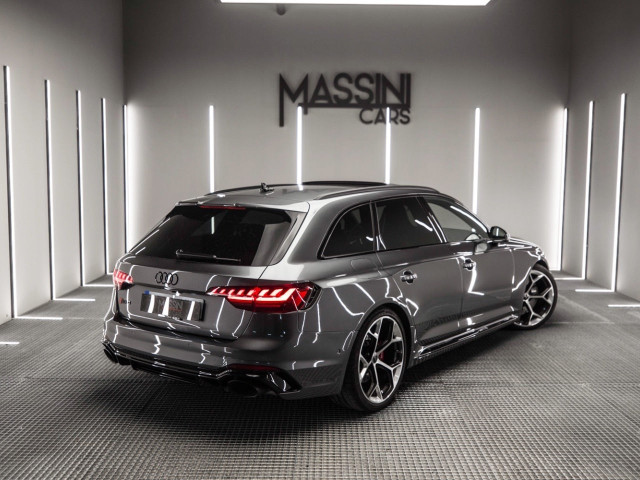 AUDI A4 RS4 Avant Competit Plus TFS 331 kW tiptr