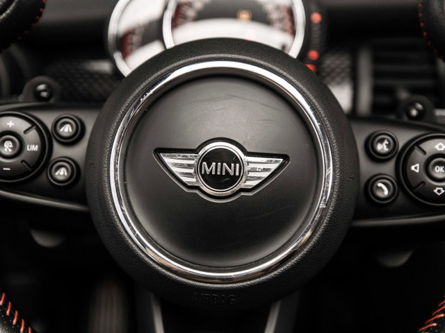 MINI John Cooper Works Cabrio