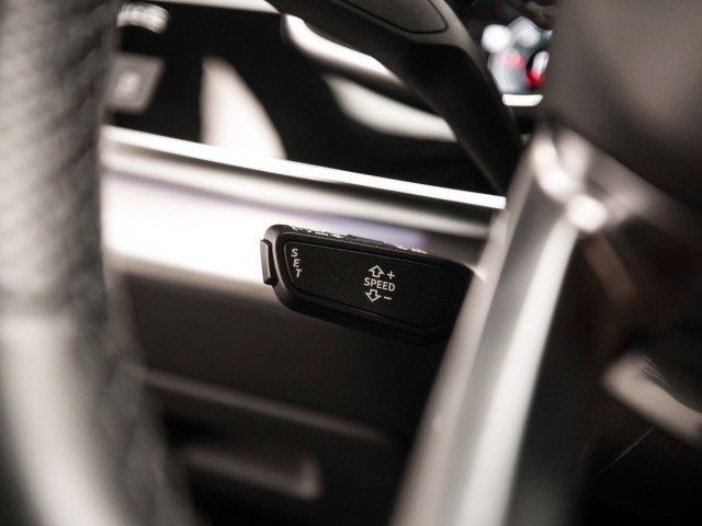 AUDI Q8 45 TDI 170kW Black Line Plus quattro tip