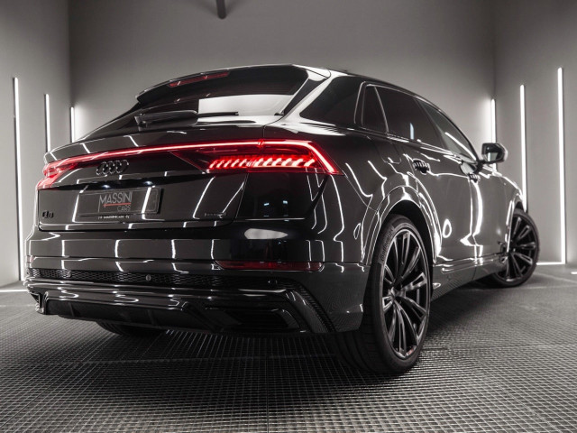 AUDI Q8 45 TDI 170kW Black Line Plus quattro tip