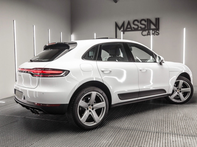 PORSCHE Macan S