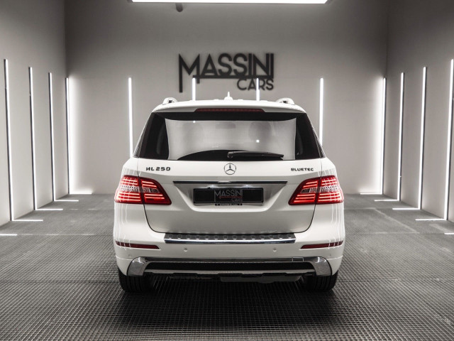 MERCEDES Clase M ML 250 BlueTEC 4MATIC