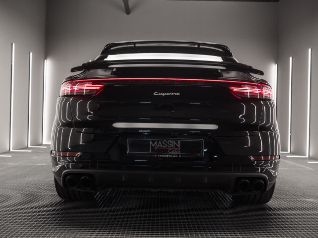 PORSCHE Cayenne Coupe Platinum Edition