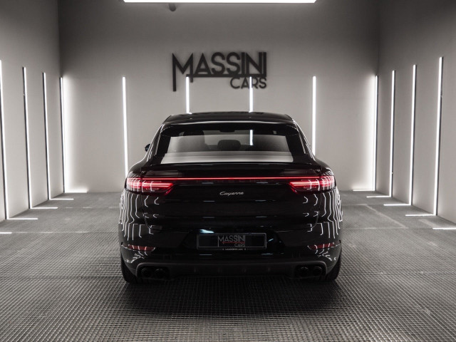 PORSCHE Cayenne Coupe Platinum Edition