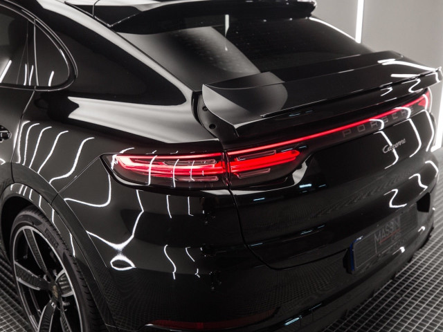 PORSCHE Cayenne Coupe Platinum Edition