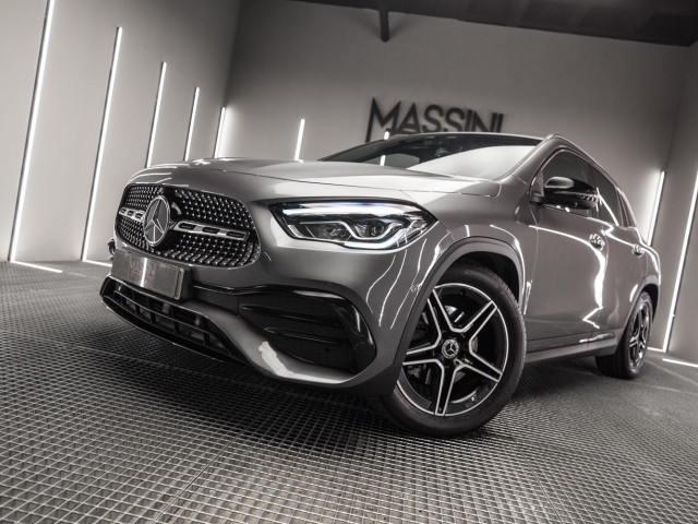MERCEDES GLA 200