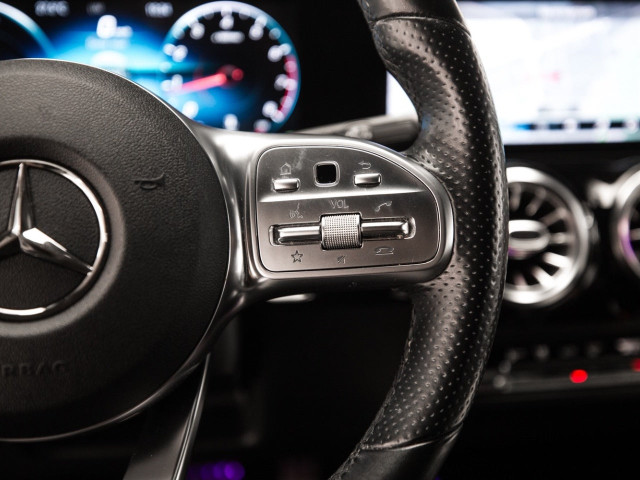 MERCEDES GLA 200