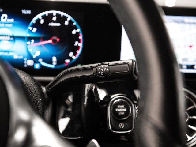MERCEDES GLA 200