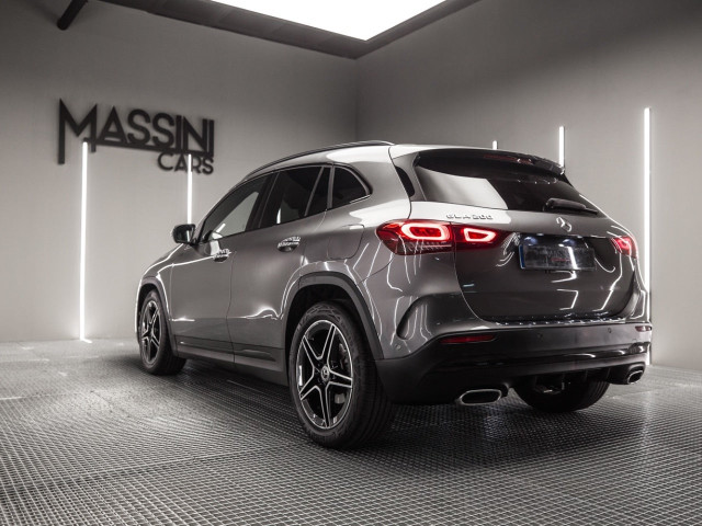 MERCEDES GLA 200