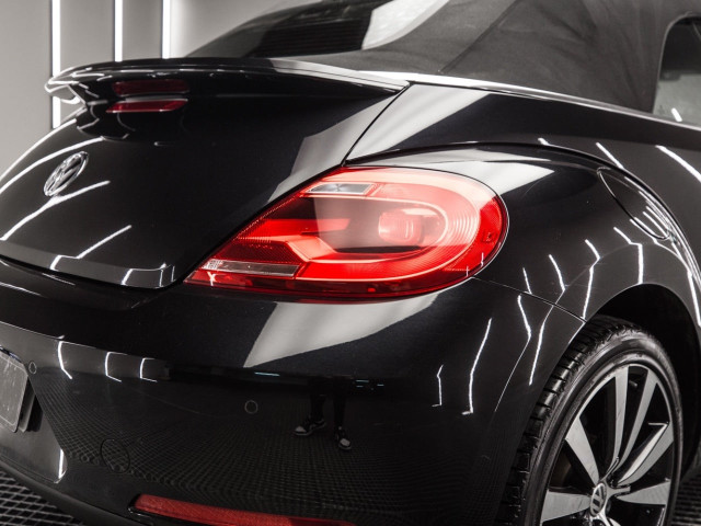VOLKSWAGEN Beetle Cabrio 1.4 TSI 160cv DSG Design