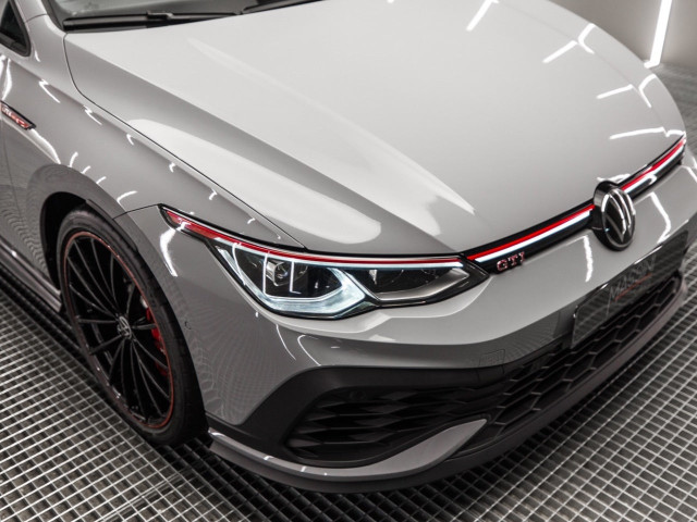 VOLKSWAGEN Golf GTI Clubsport 2.0 TSI 221kW 300CV DSG