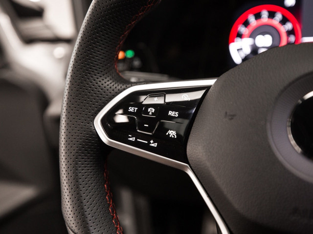 VOLKSWAGEN Golf GTI Clubsport 2.0 TSI 221kW 300CV DSG