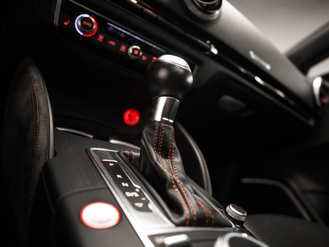 AUDI A3 2.5 TFSI RS3 S tronic quattro Sportback