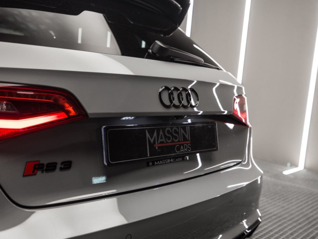 AUDI A3 2.5 TFSI RS3 S tronic quattro Sportback