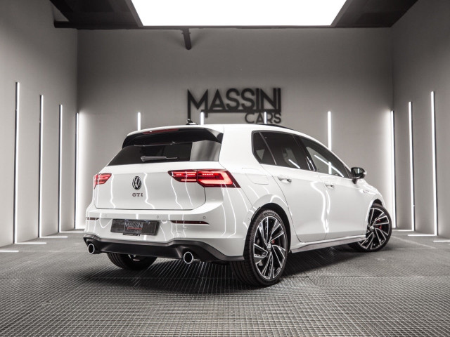 VOLKSWAGEN Golf GTI 2.0 TSI 180kW 245CV DSG