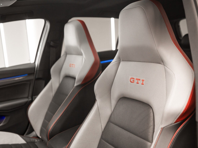 VOLKSWAGEN Golf GTI 2.0 TSI 180kW 245CV DSG