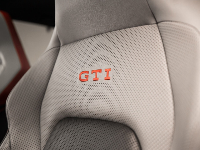 VOLKSWAGEN Golf GTI 2.0 TSI 180kW 245CV DSG