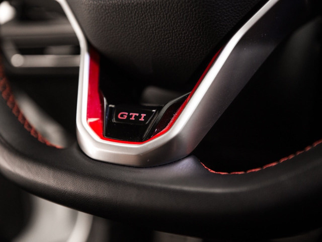 VOLKSWAGEN Golf GTI 2.0 TSI 180kW 245CV DSG