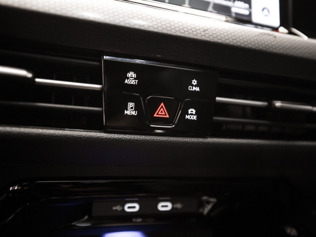 VOLKSWAGEN Golf GTI 2.0 TSI 180kW 245CV DSG