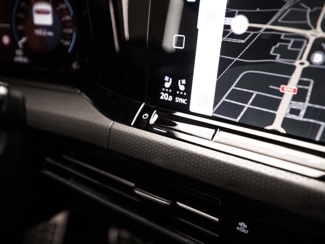 VOLKSWAGEN Golf GTI 2.0 TSI 180kW 245CV DSG