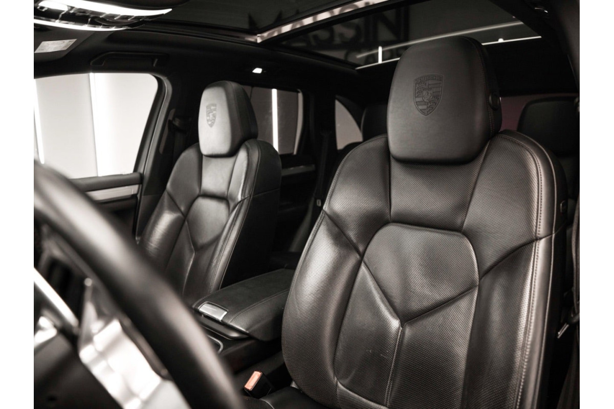 PORSCHE Cayenne Diesel 2