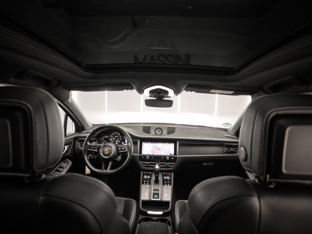 PORSCHE Macan GTS