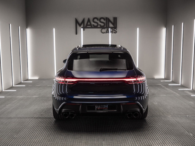 PORSCHE Macan GTS