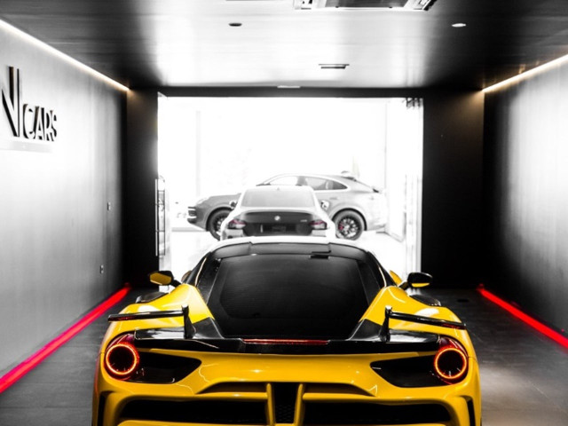 FERRARI 488 GTB