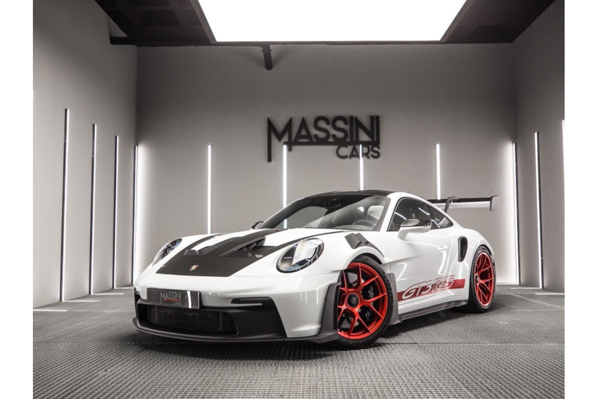 PORSCHE 911 GT3 RS