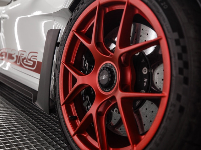 PORSCHE 911 GT3 RS