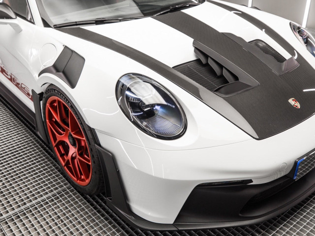 PORSCHE 911 GT3 RS