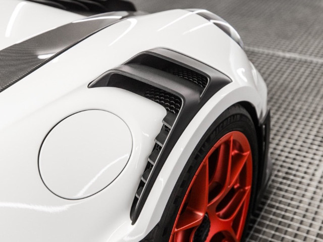 PORSCHE 911 GT3 RS